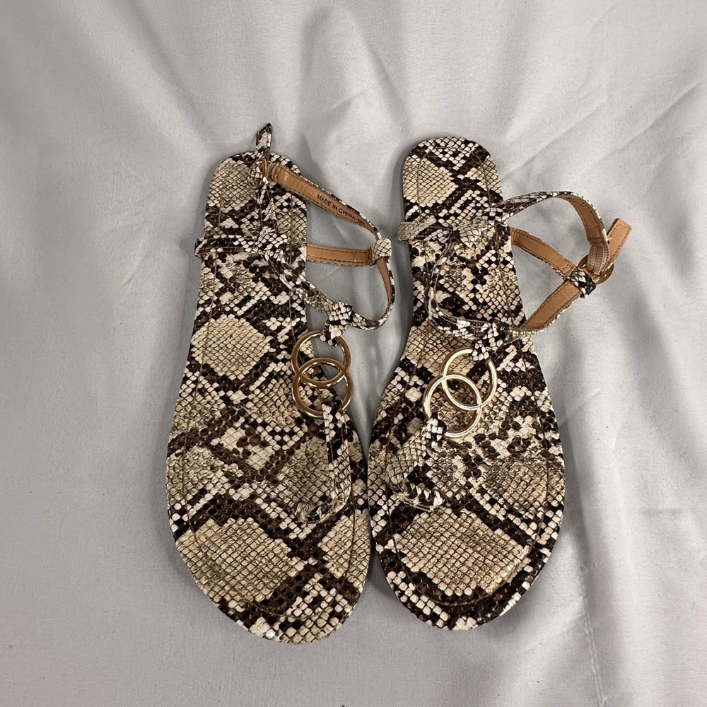 Ladies fashion summer sandals Size 8